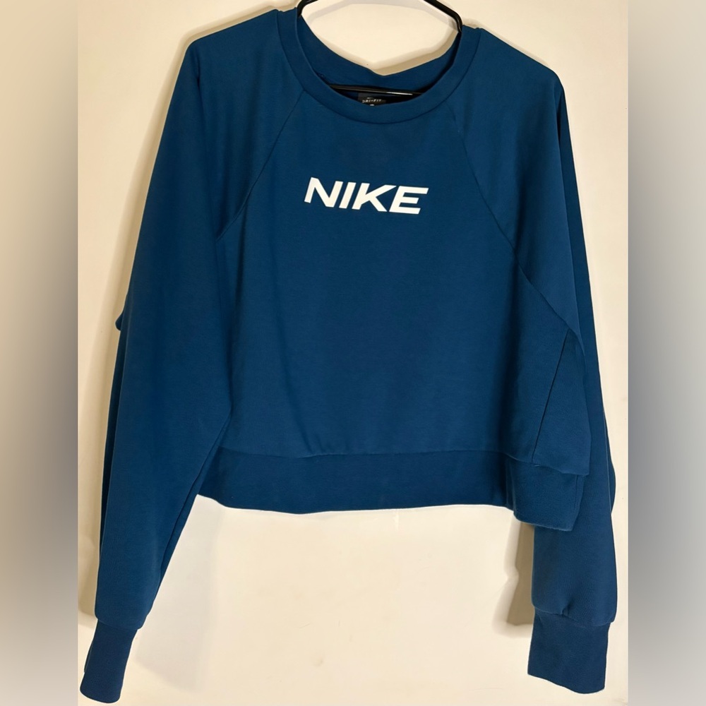 Nike Women's Blue Dri-Fit Cropped Crewneck Pullover Size 2X